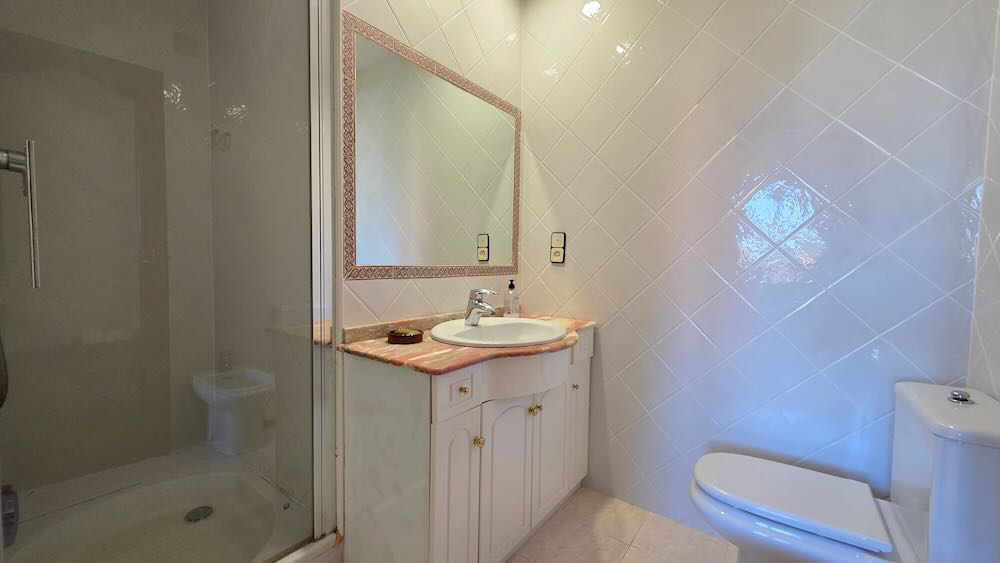 Property 2479 - Image 33